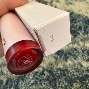 Glossier G Suit Soft Touch Lip Crème in Jet